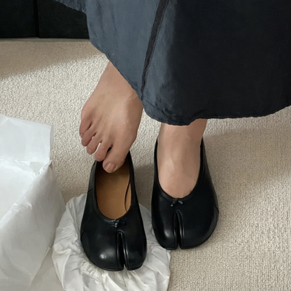 Kaira Split-Toe Leather Mules