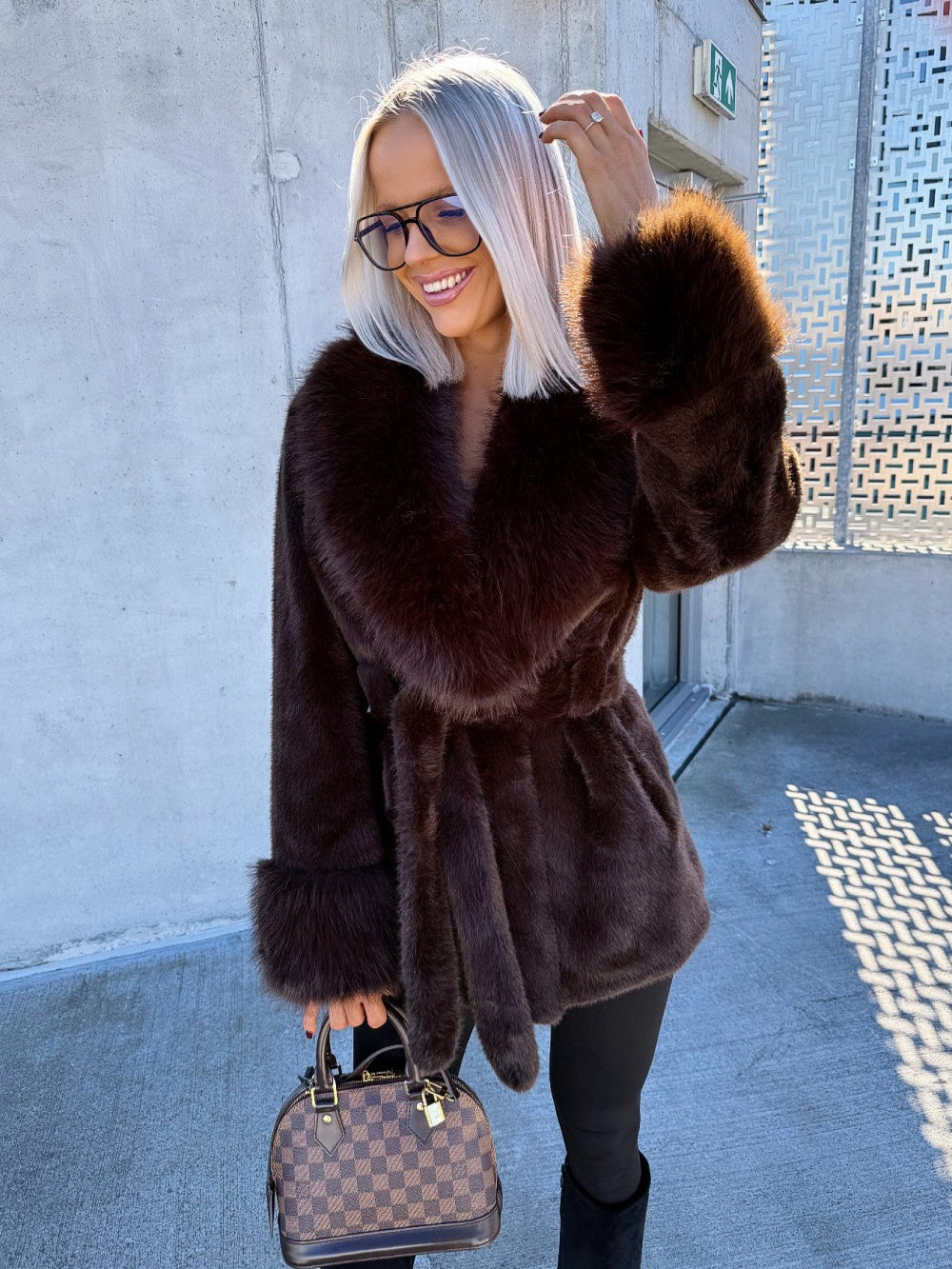 Manteau Amanda Ceinturé en Fourrure Synthétique