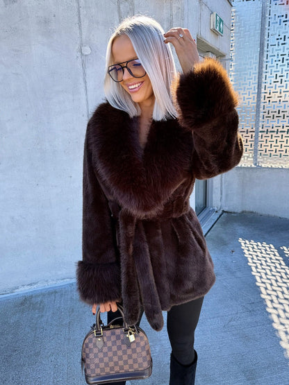 Manteau Amanda Ceinturé en Fourrure Synthétique