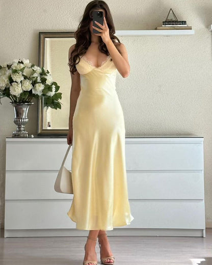 Robe midi Yasmine en satin dos nu