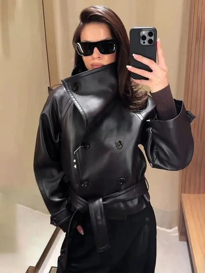 Trench en simili cuir rose à laçage et nœud
