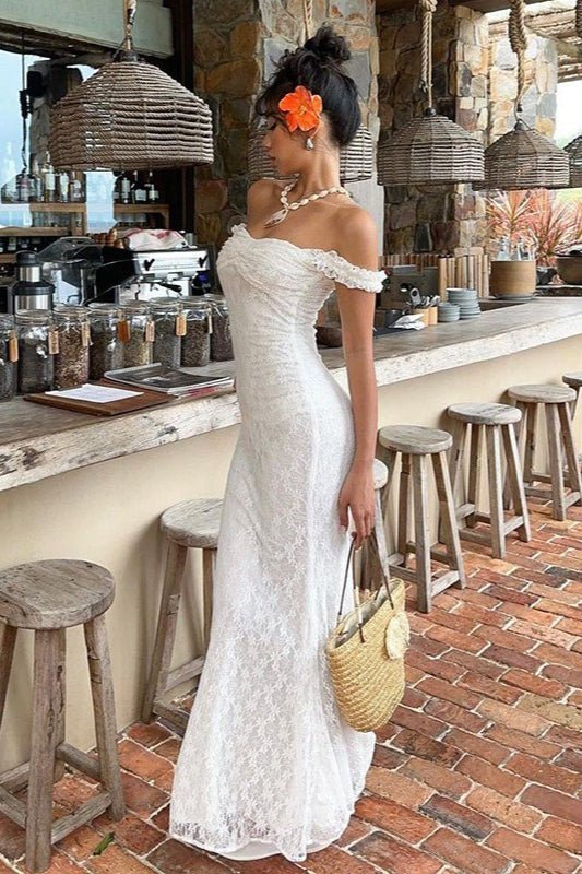 Arabella Lace Spaghetti Strap Maxi Dress