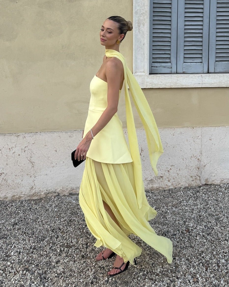 Ambre Robe Maxi Asymétrique Transparente