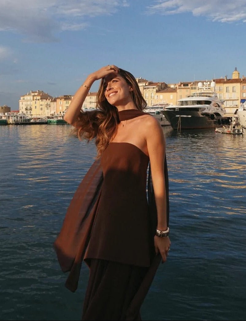 Ambre Robe Maxi Asymétrique Transparente