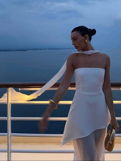 Ambre Robe Maxi Asymétrique Transparente