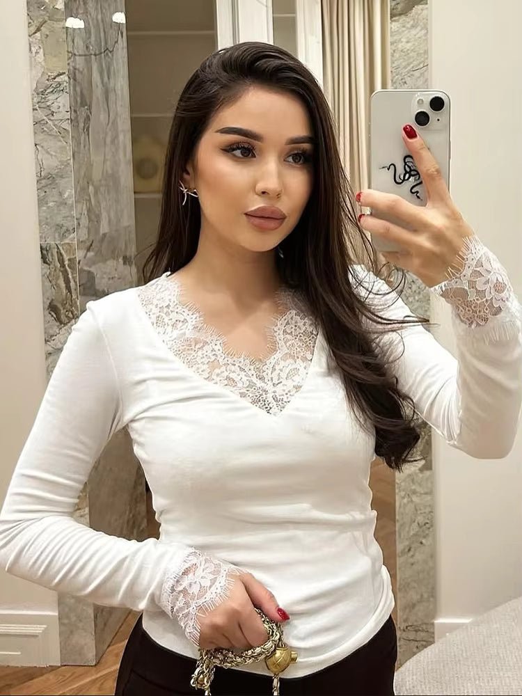 Evelyn Top décontracté col V en dentelle