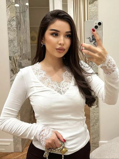 Evelyn Top décontracté col V en dentelle