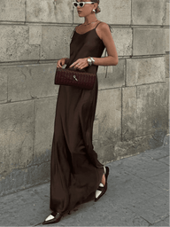 Robe longue en satin Antonia dos nu