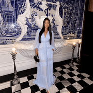 Robe longue à volants Gemma, décolleté V profond