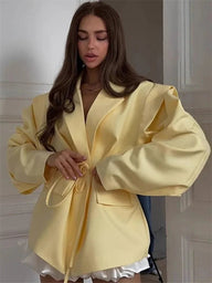 Blazer ceinturé Jacinta à manches amples