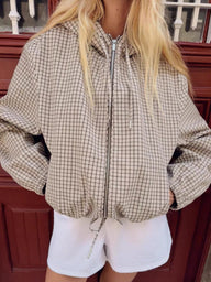 Veste courte Mila à capuche et motif à carreaux