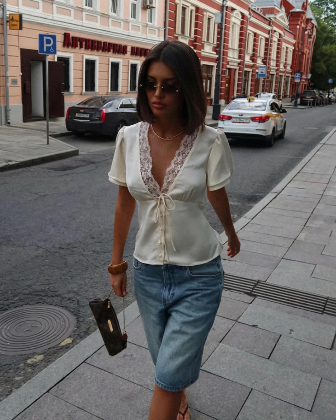 SOKYND Rosalie Lace Short Sleeve V - Neck Top TopsqJ1772777205916927859ChampagneL