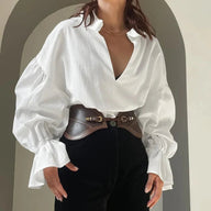 Blouse Yelena à col en V et manches bouffantes